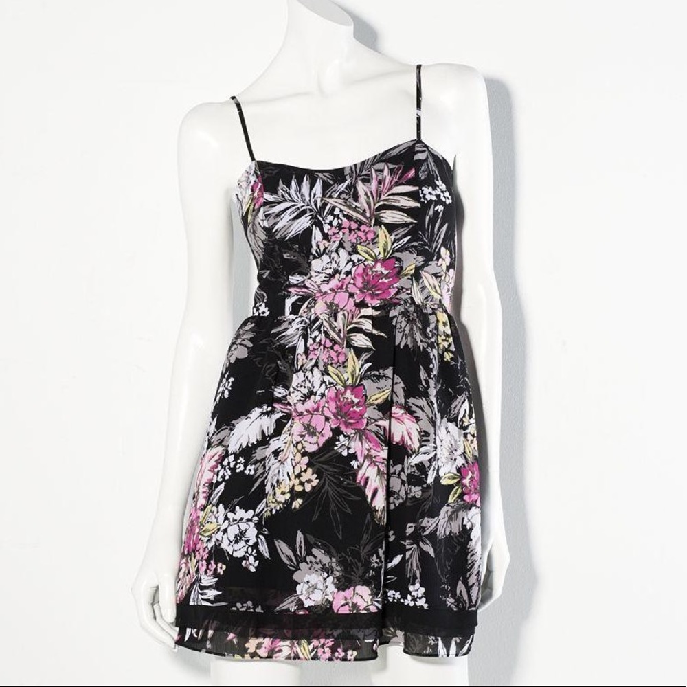 Vera Wang Princess Collection Floral Dress - Picture 3 of 7
